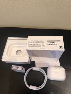 Apple White AirPods Pro second generation with Charging Case, Cable and Tips